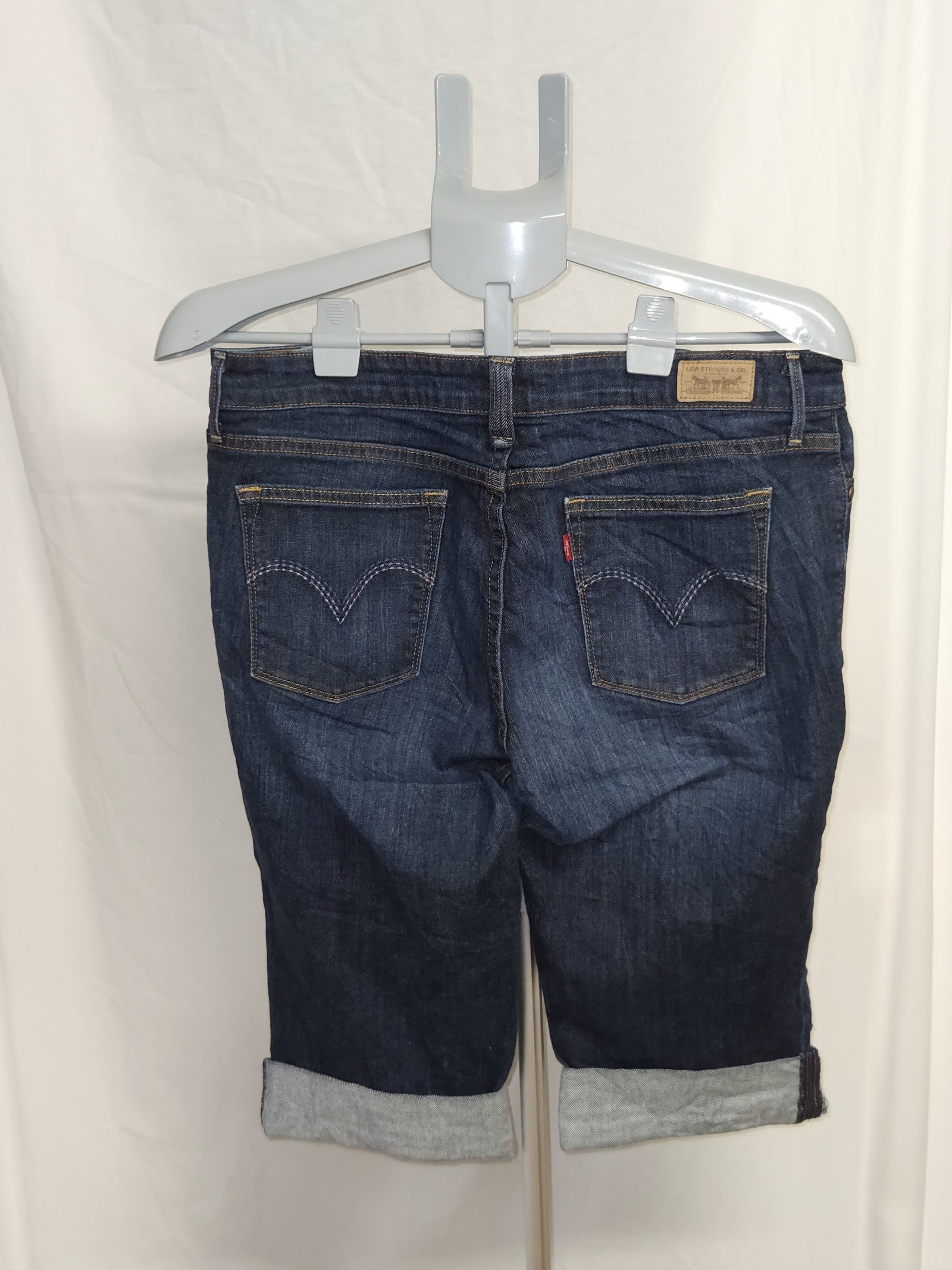 Genuine Levi's 515 Dark Blue Turned Cuff Capri Jeans, 12 Petite, photo 2