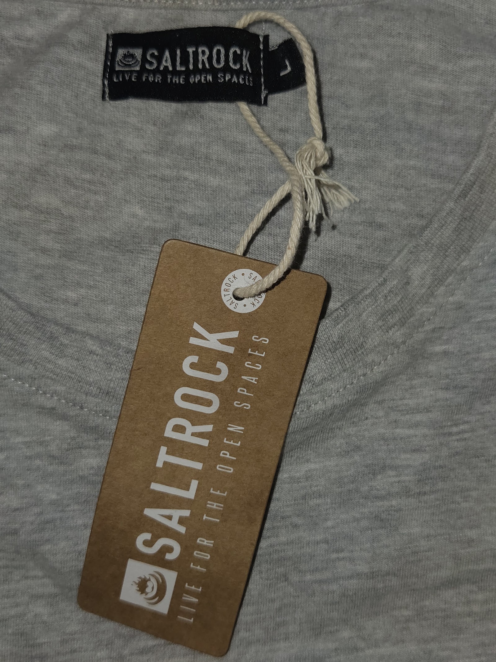 Genuine Saltrock Light-grey small-logo T-shirt with tags, L, photo 3