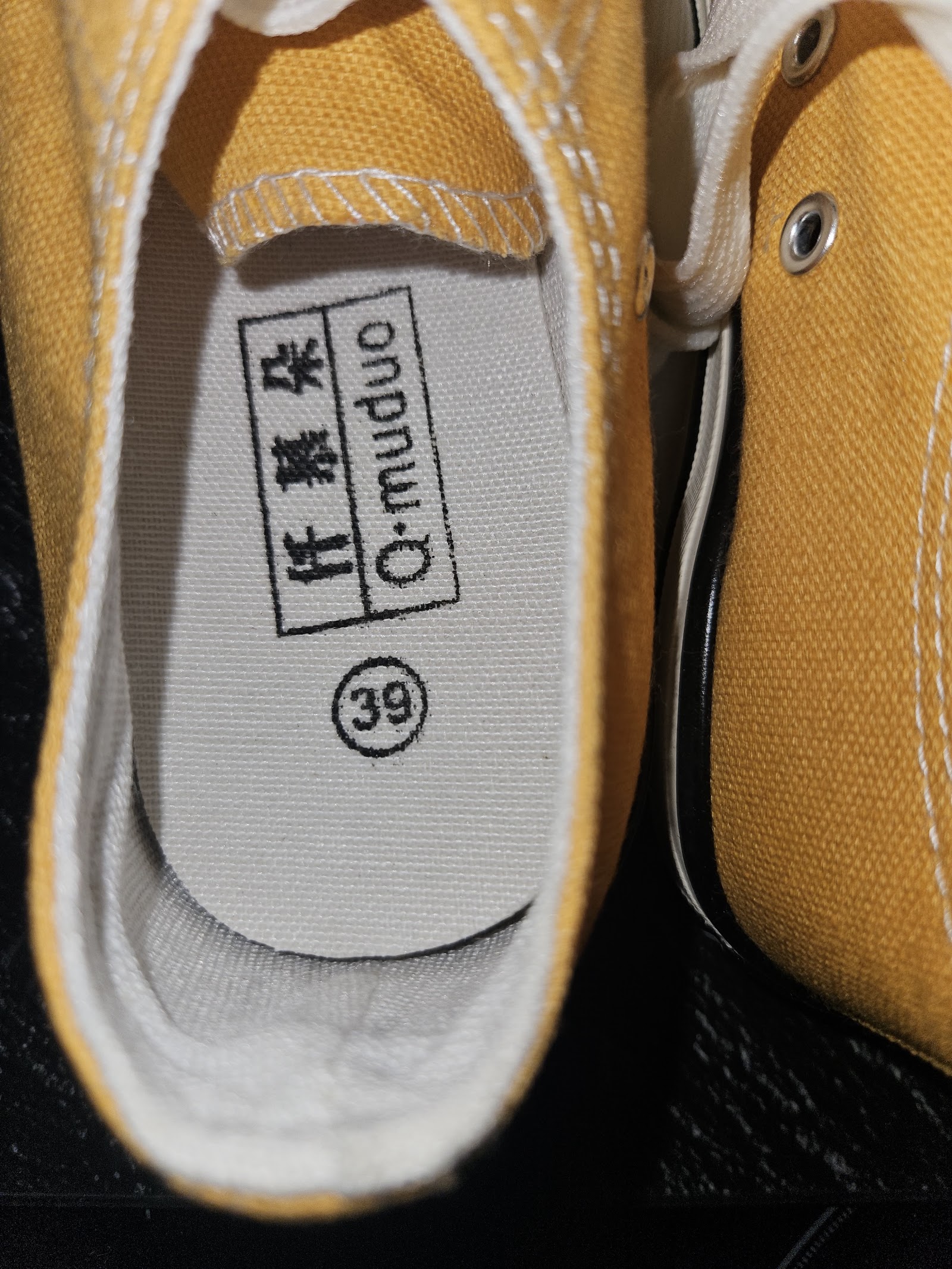 Genuine Fashion Mustard Yellow Canvas Low-Top Trainers Size EU 39 UK 6, EU 39 / UK 6, photo 3