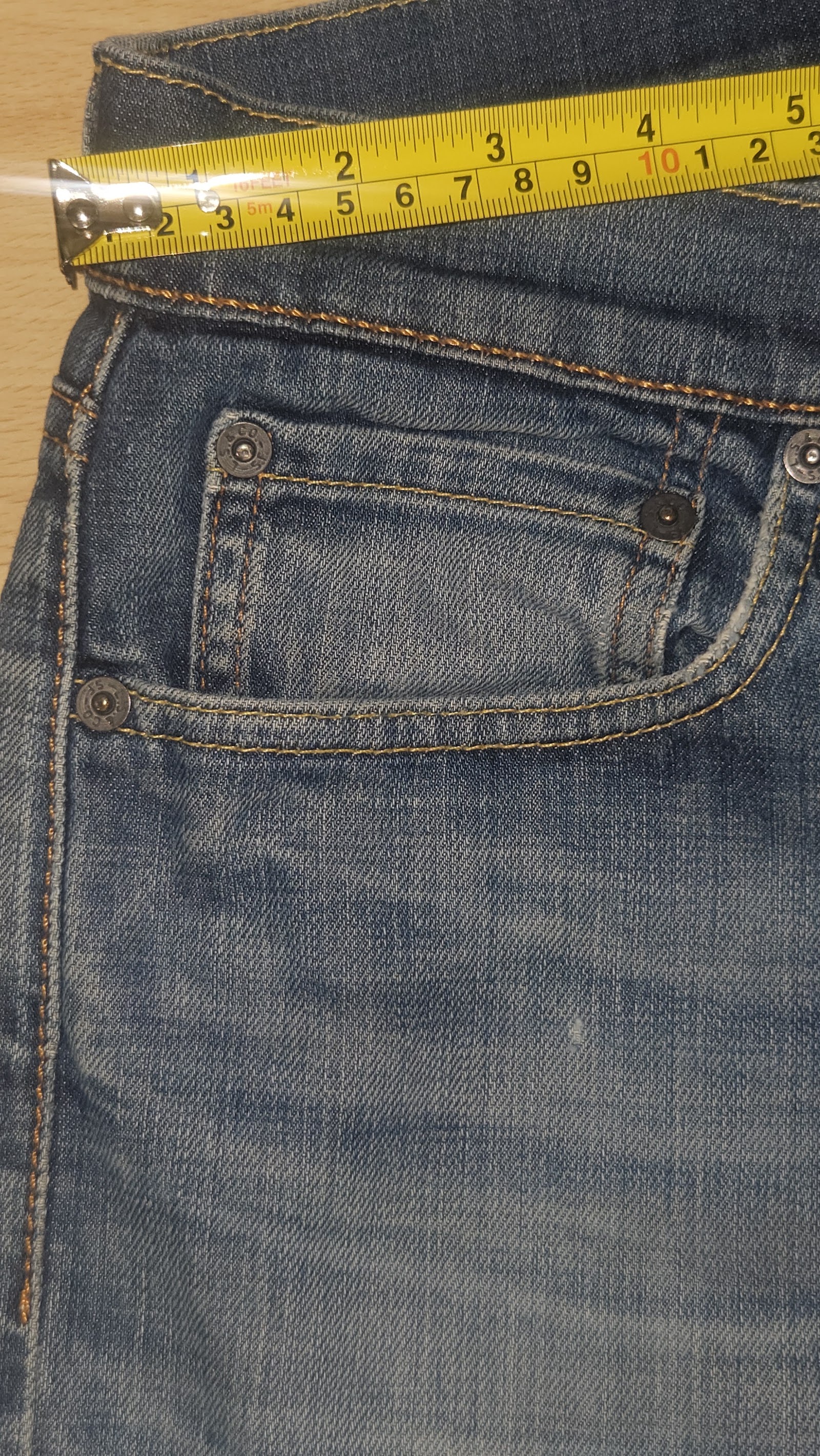 Levi's Blue Washed Five Pocket Stretch Jeans, Measured W31.5 approx., photo 3