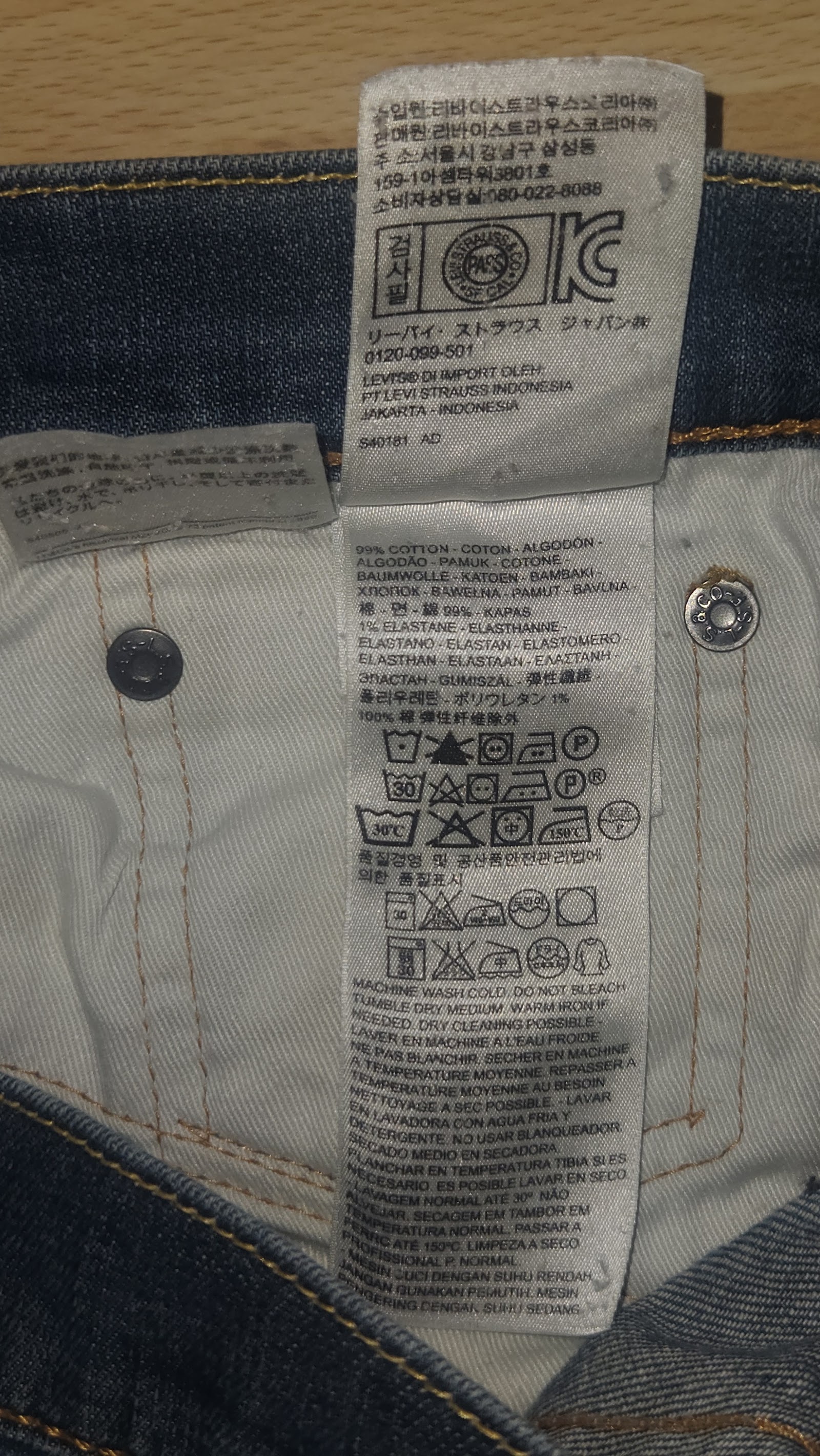 Levi's Blue Washed Five Pocket Stretch Jeans, Measured W31.5 approx., photo 9
