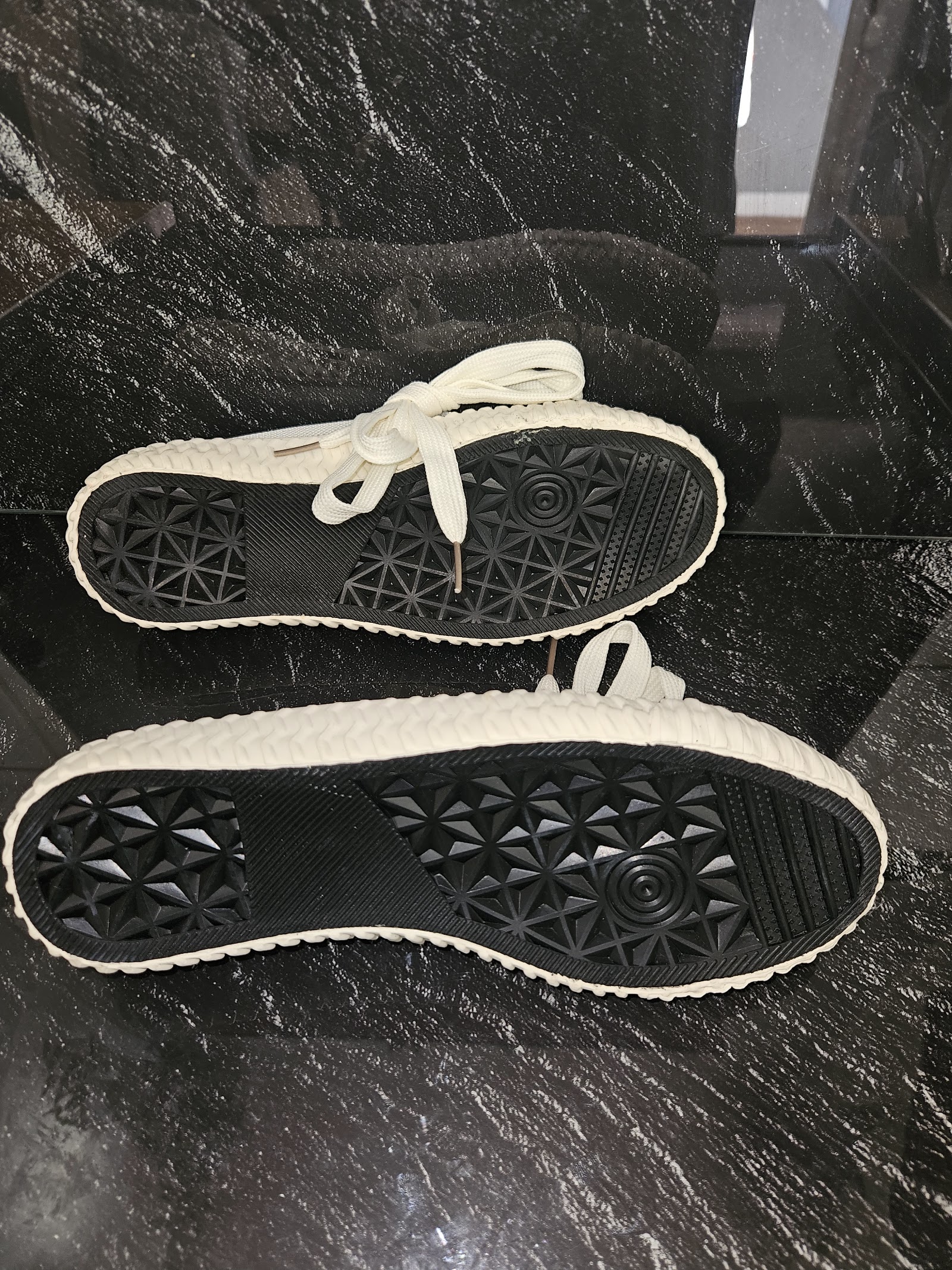 Genuine BO+FENG White Flower Canvas Trainers Textured Sole Size EU 38 UK 5, EU 38 / UK 5, photo 6