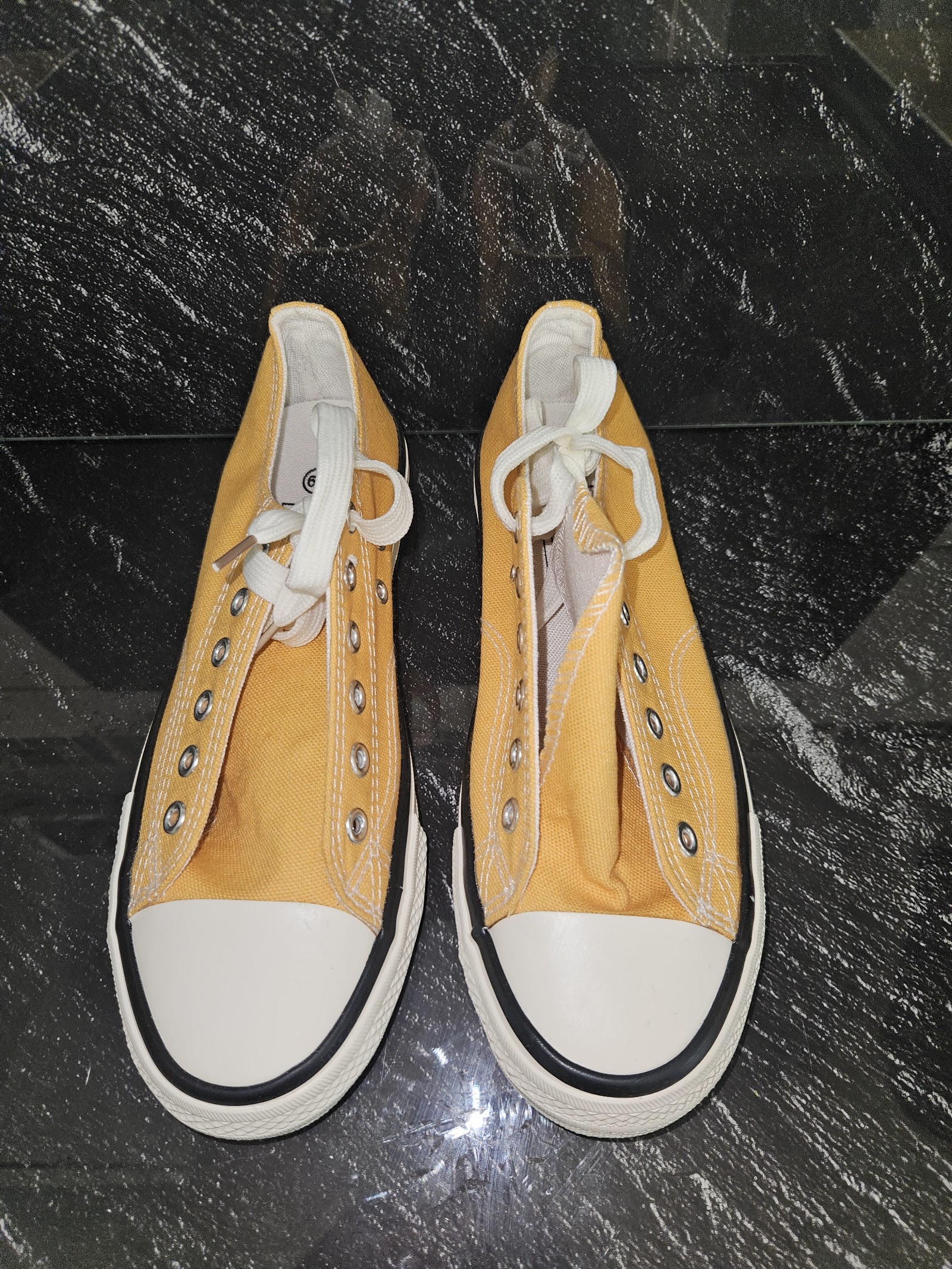 Genuine Fashion Mustard Yellow Canvas High-Top Trainers Size EU 39 UK 6, EU 39 / UK 6, photo 2