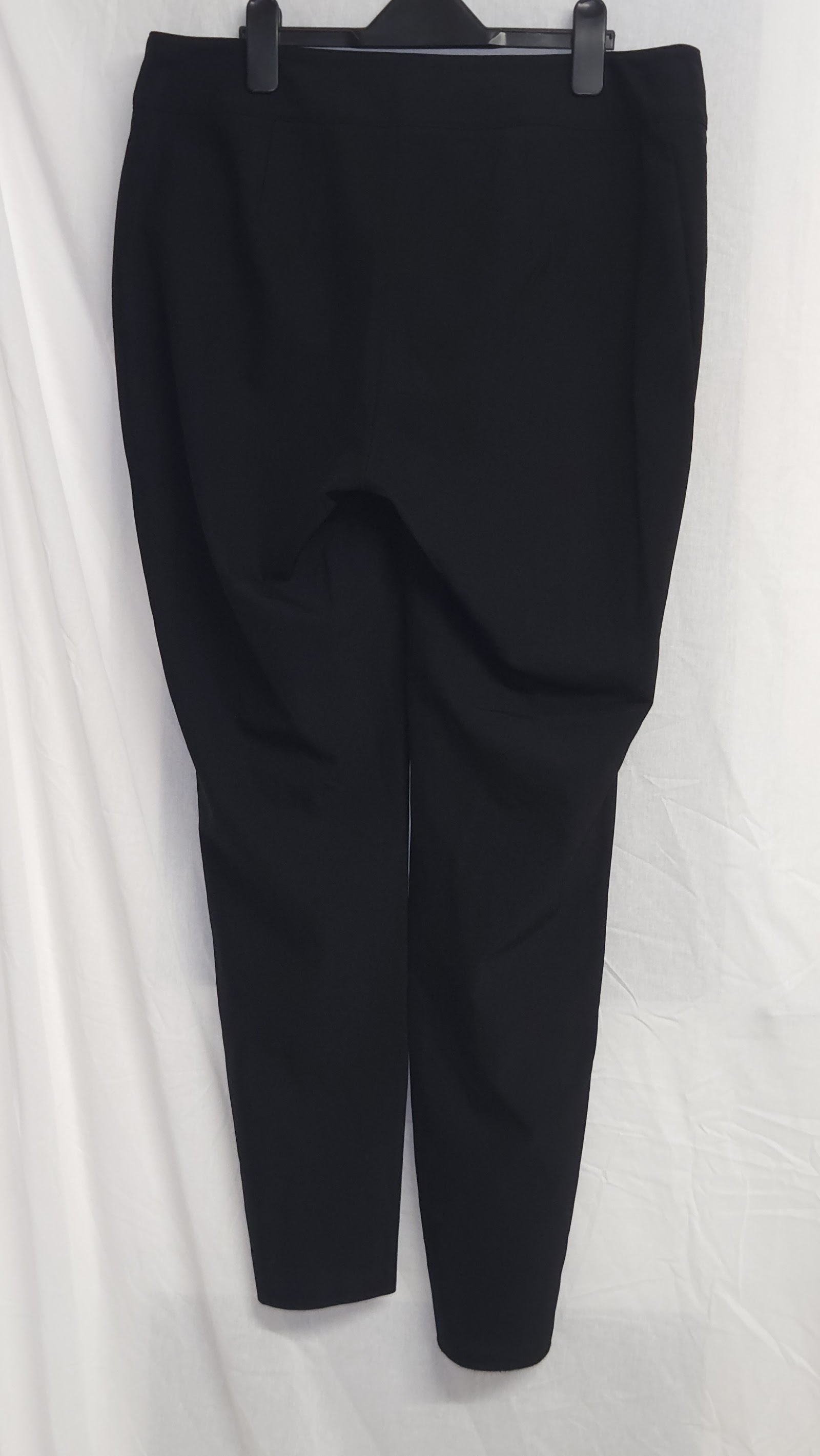 Fiorella Rubino Black Stretch Trousers with Gold Zip Pockets, IT 46 (labelled); measured W33 approx., photo 2