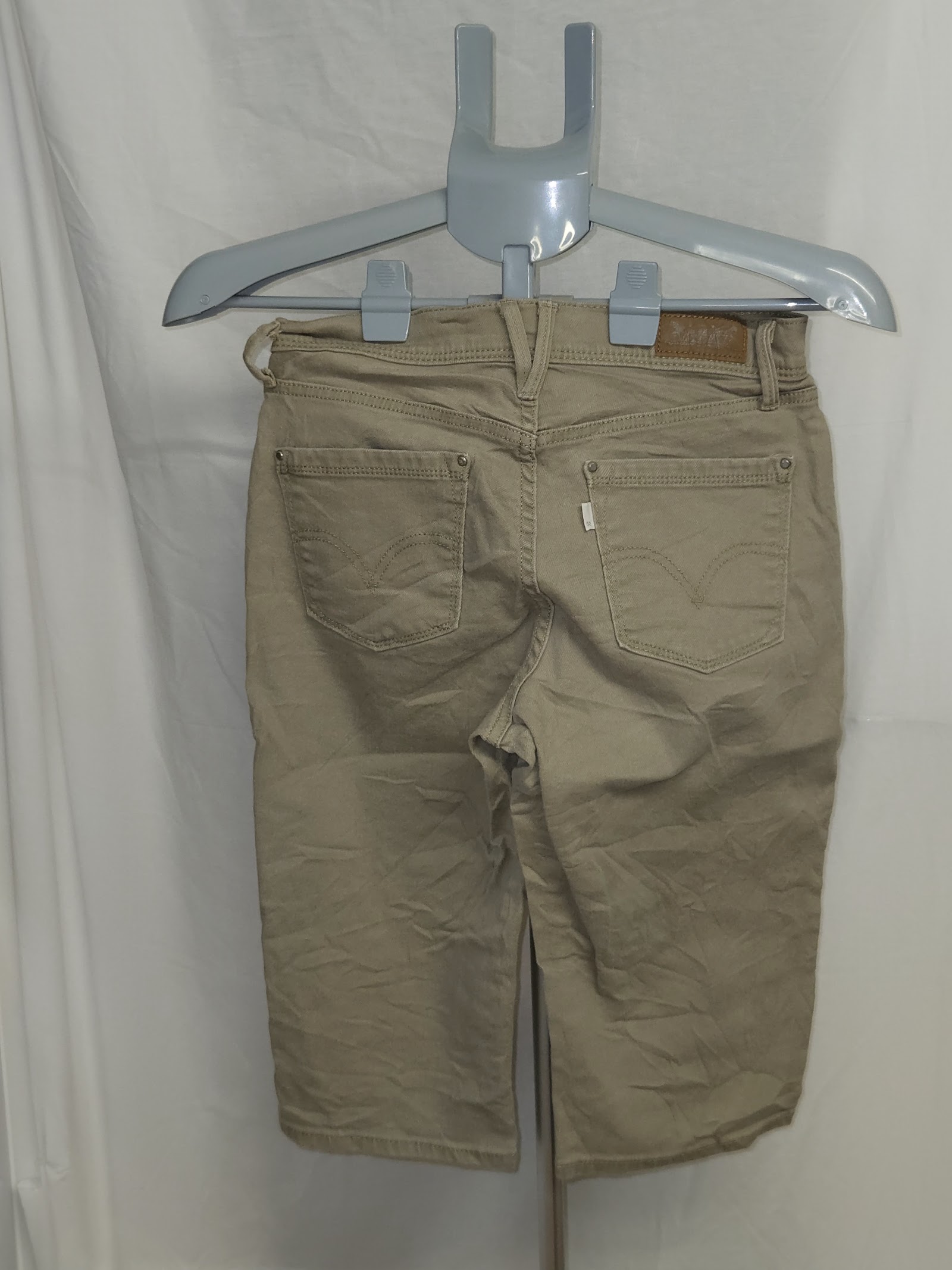 Genuine Levi's Khaki Petite Cropped Capri Jeans, US 6P / W28 Petite, photo 2