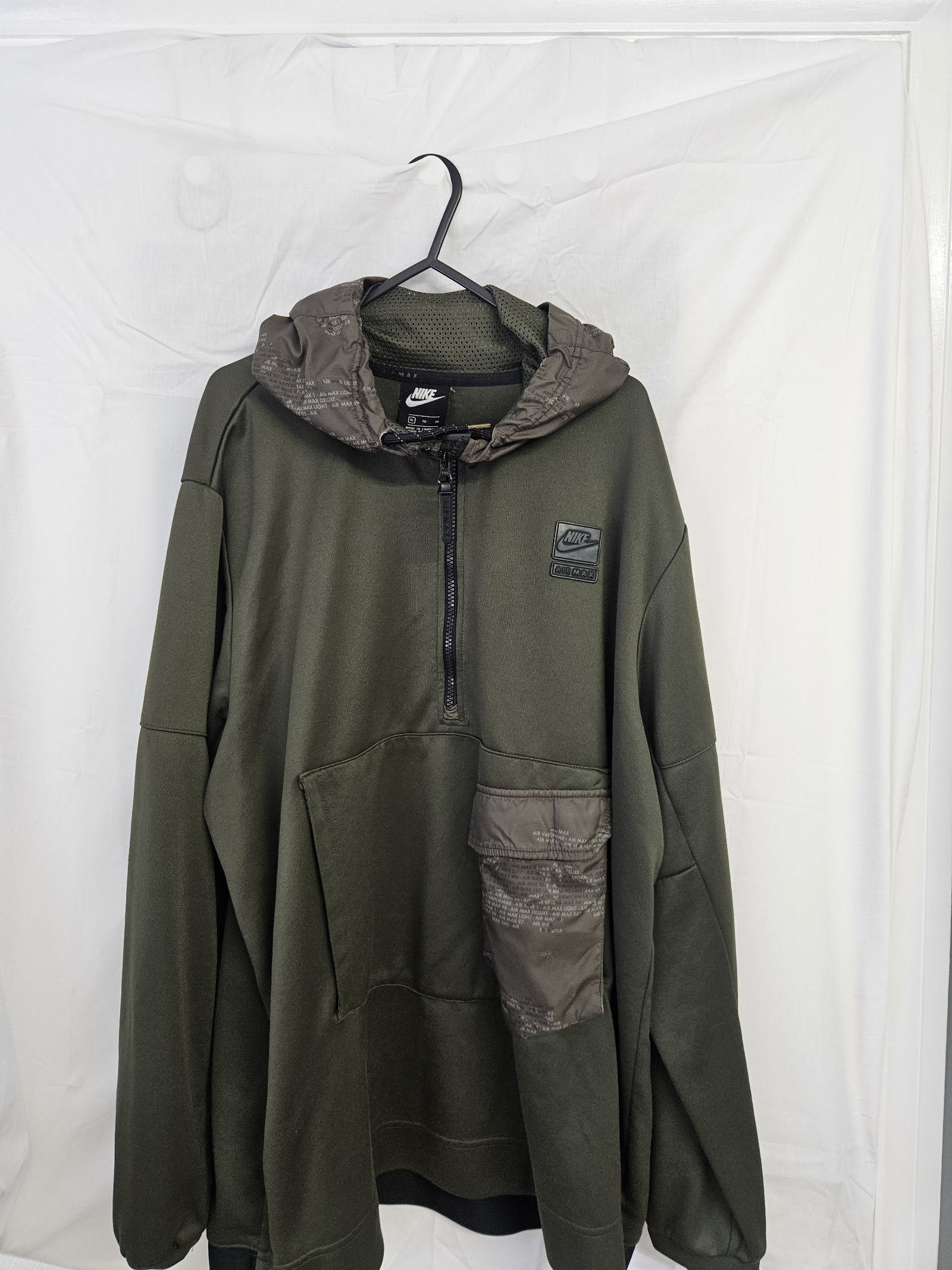 Nike Air Max Khaki half-zip utility hoodie