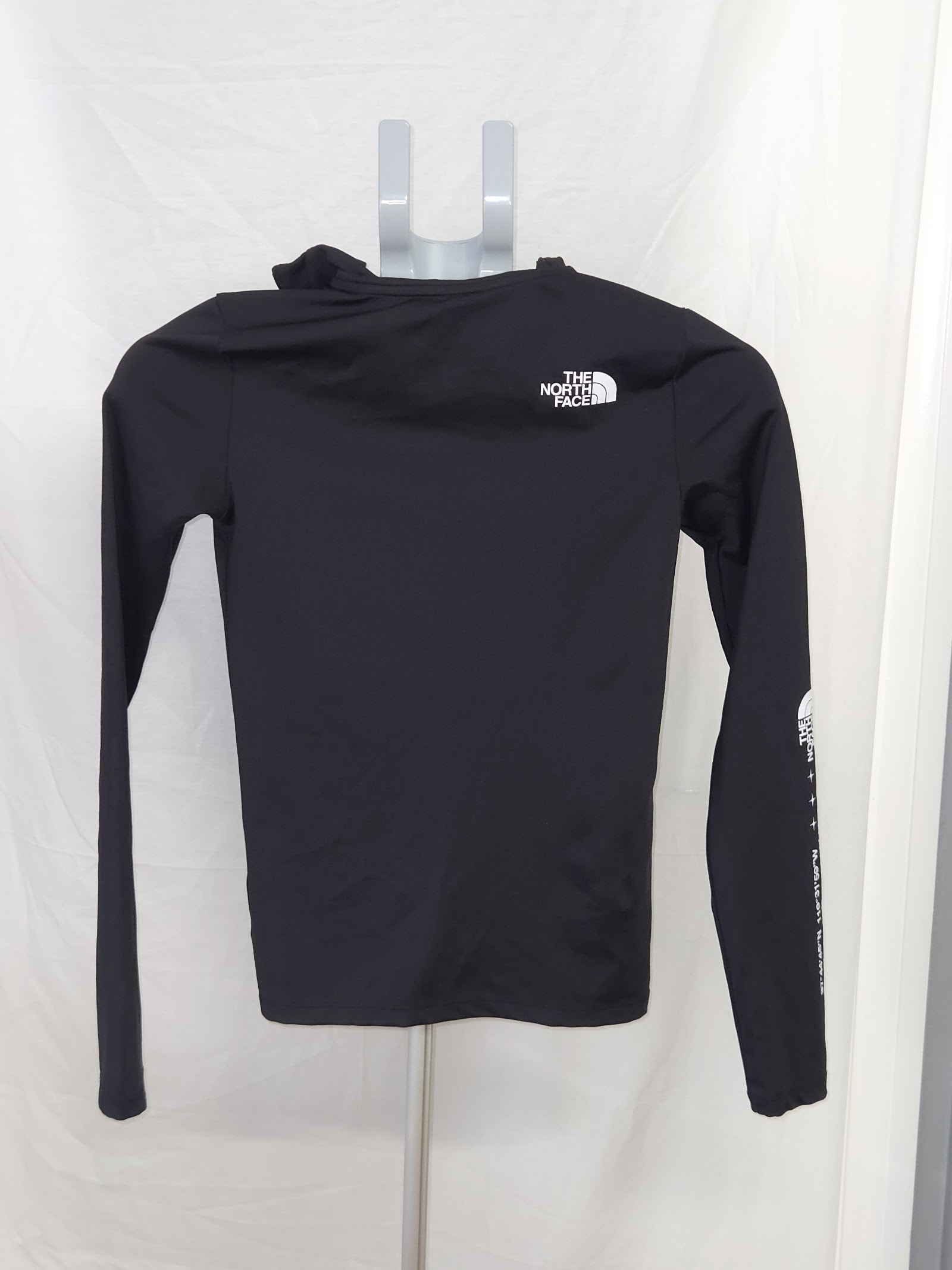 Genuine The North Face Women's Black Half Zip Performance Top Size S, S, photo 2
