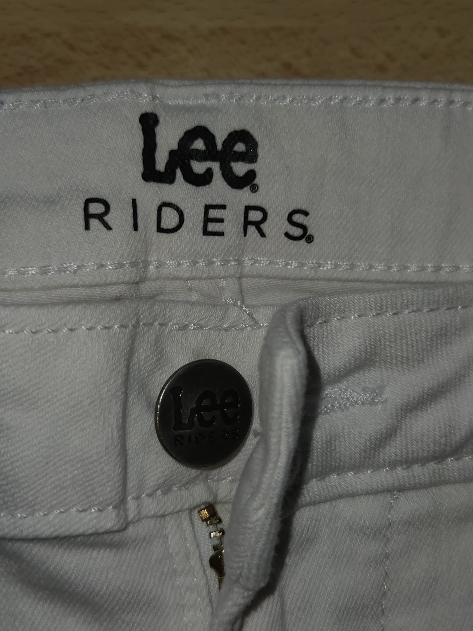 Genuine Lee Riders White Five Pocket Capri Jeans, 6 Medium, photo 3