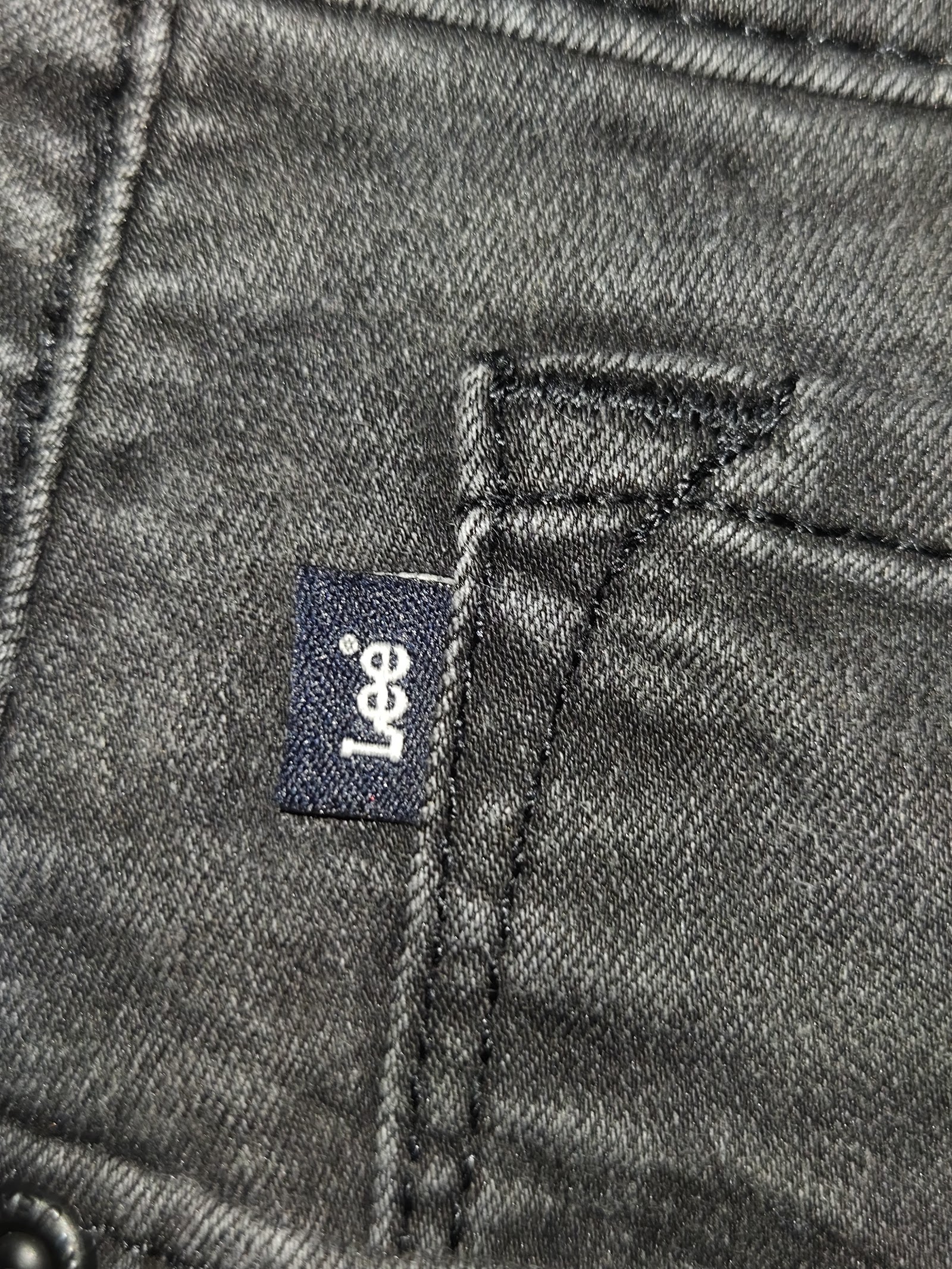 Genuine Lee Easy Fit Extreme Motion Washed Black Jeans, 6 Petite, photo 4