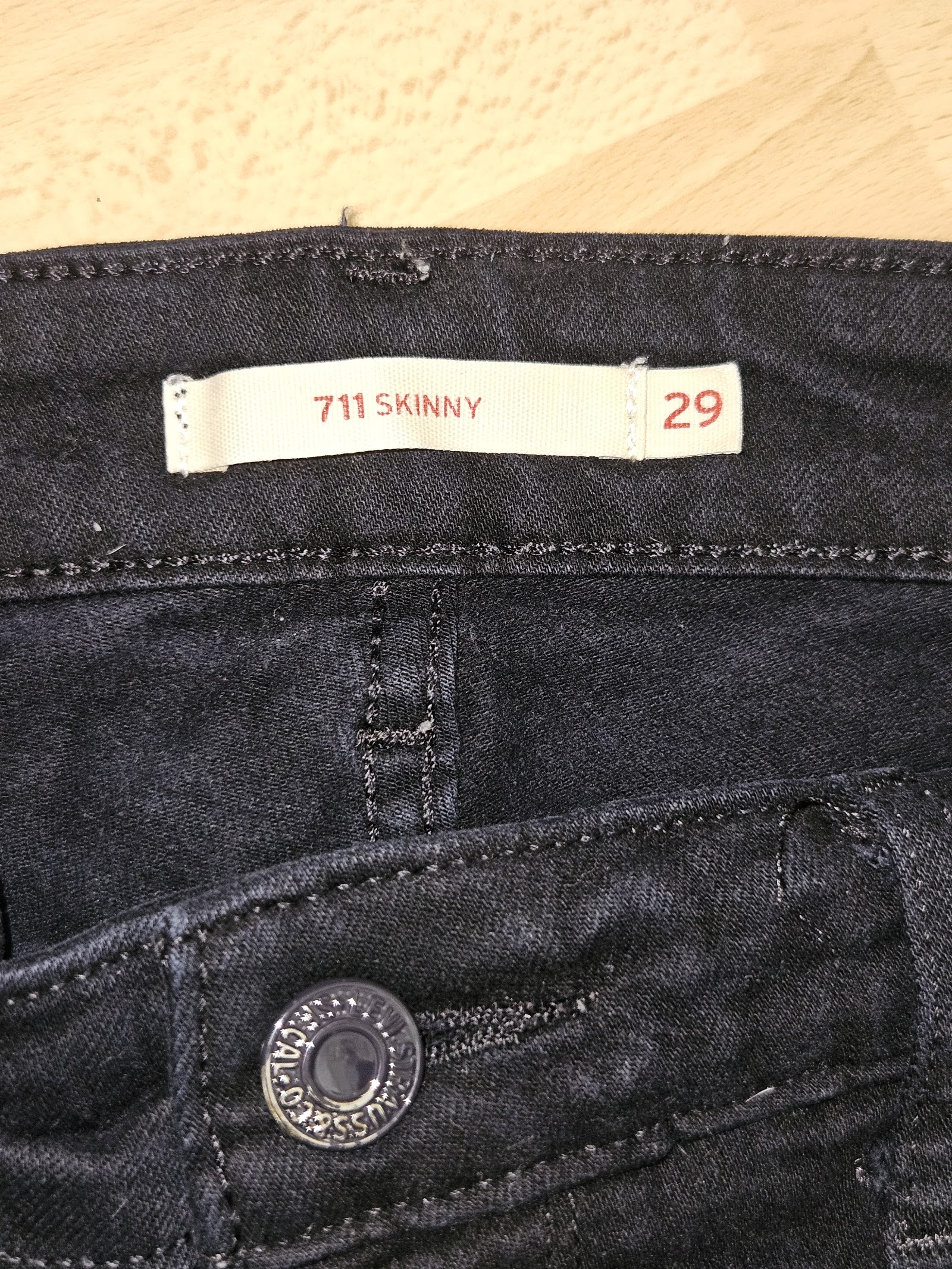Genuine Levi's 711 Skinny Women's Black Jeans Size 29, 29, photo 3
