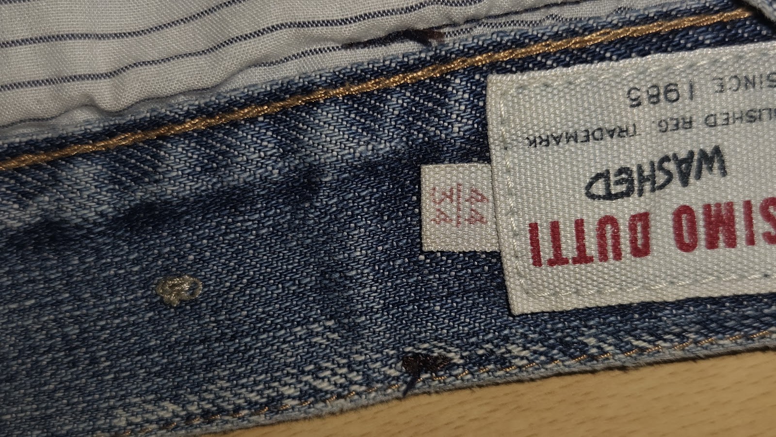 Massimo Dutti Leisure Line Washed Blue Straight Jeans, USA 34 / EUR 44 (labelled), photo 4