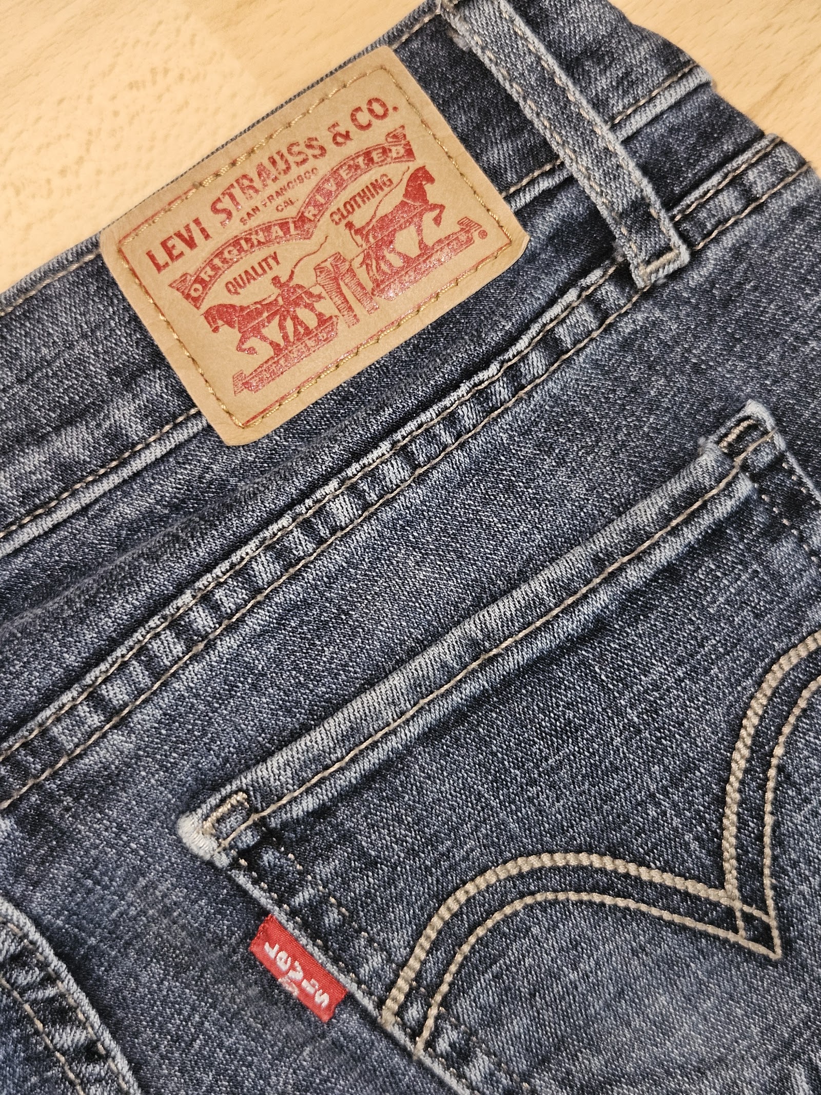 Genuine Levi's 524 Skinny Dark Blue Jeans Size 26, 26, photo 4
