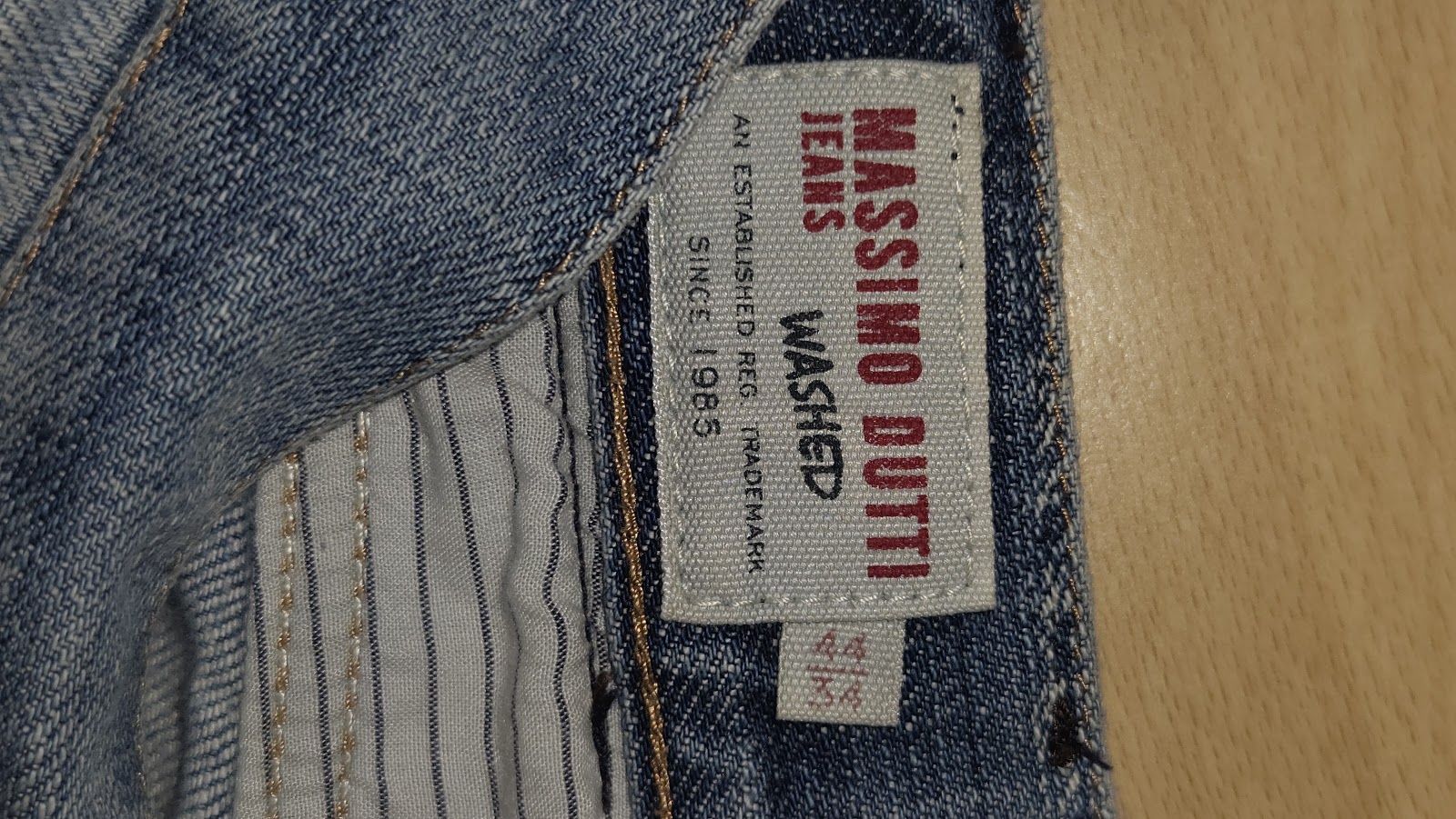 Massimo Dutti Leisure Line Washed Blue Straight Jeans, USA 34 / EUR 44 (labelled), photo 3