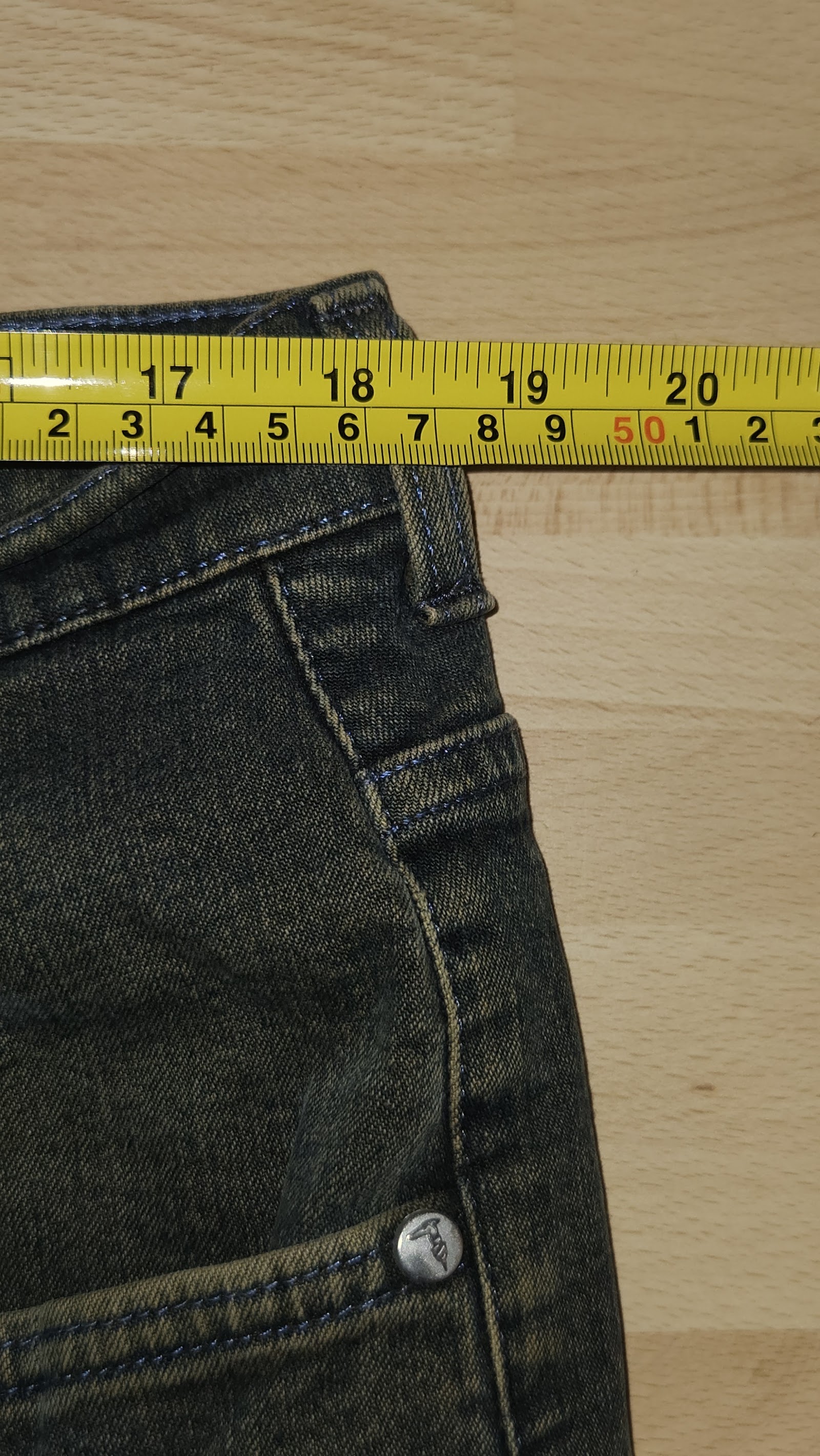 Trussardi Jeans Olive Washed Cropped Denim Jeans, Measured W36.5 L26.5 approx., photo 5