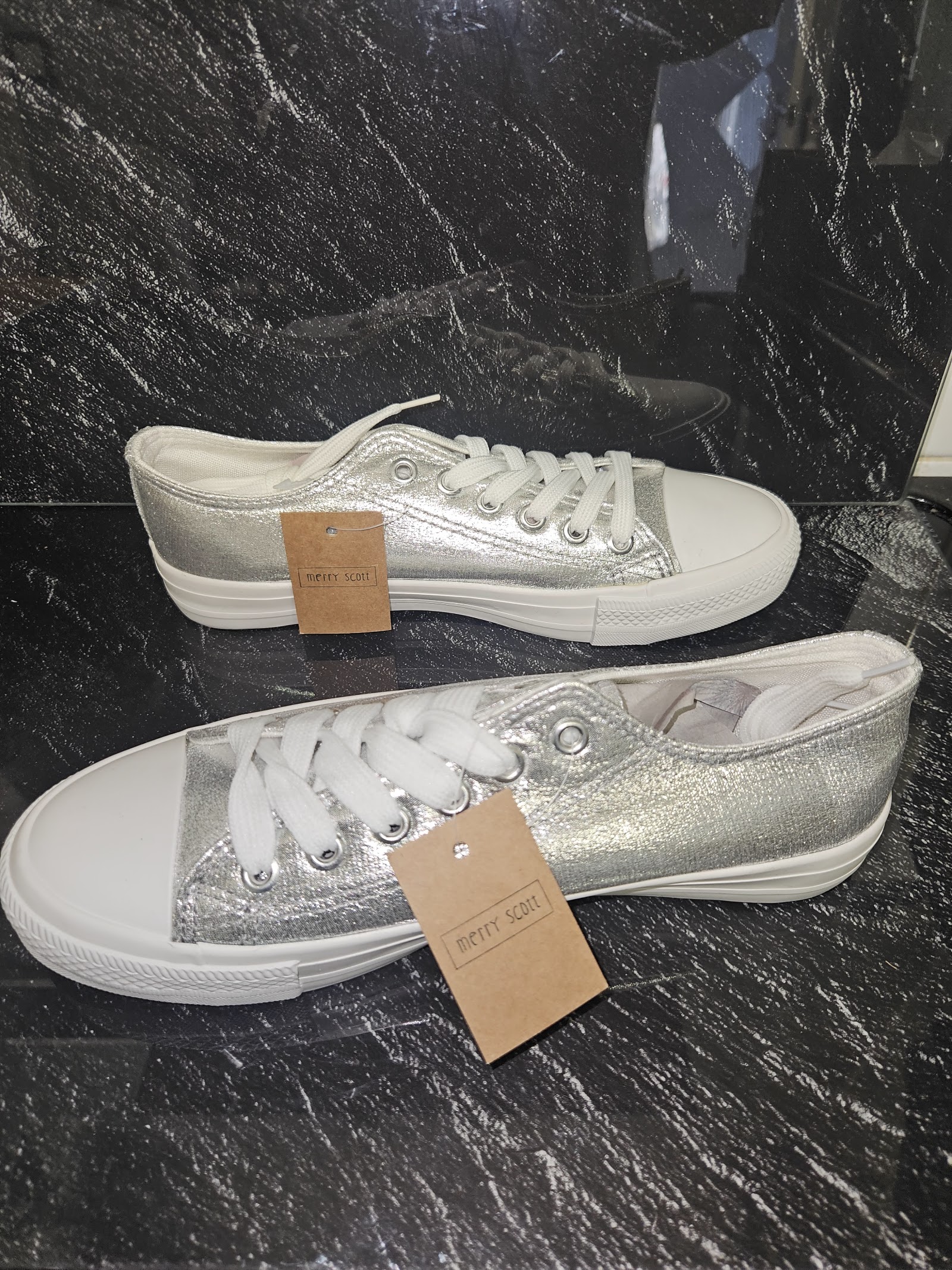 Genuine Merry Scott Silver Metallic Canvas Low-Top Trainers Size EU 40 UK 7, EU 40 / UK 7, photo 4