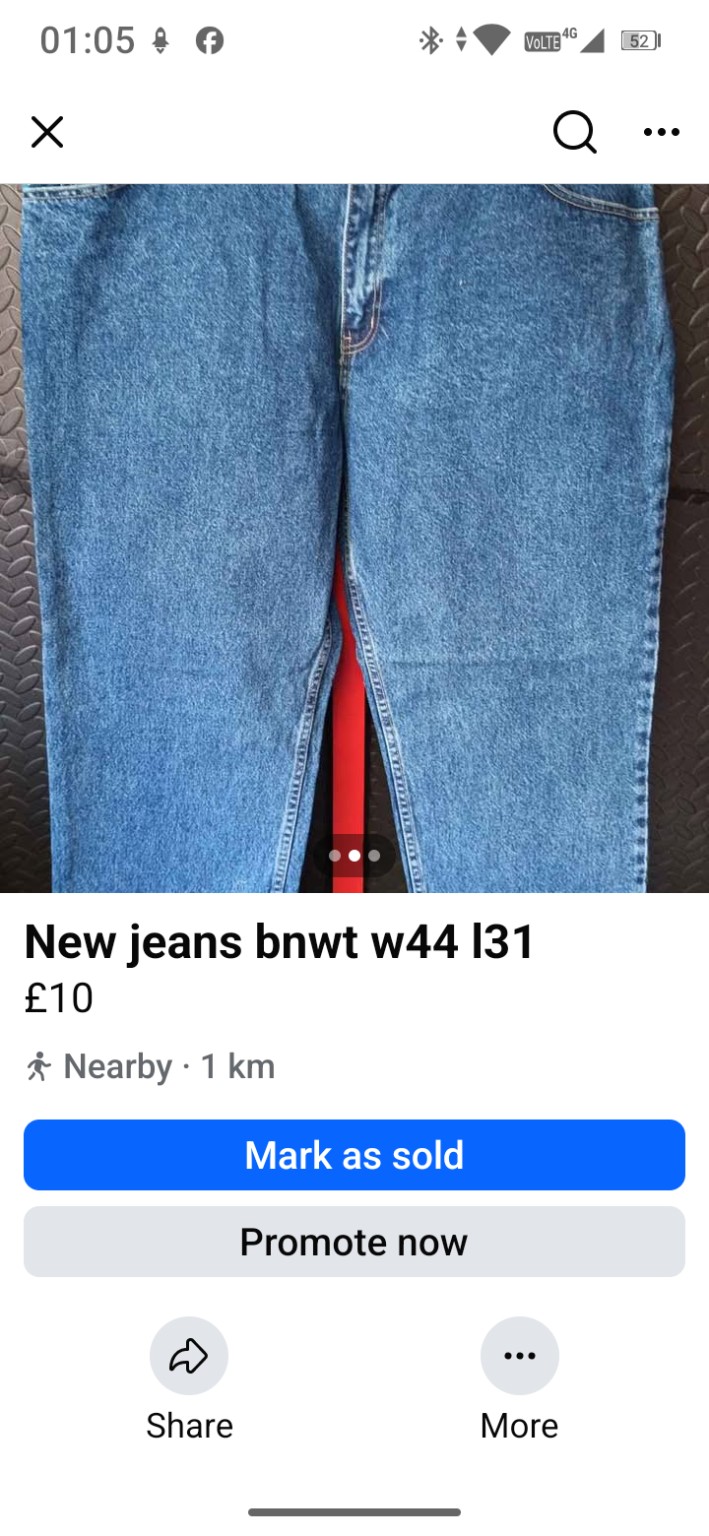 Authentic Blue jeans with tags — Pair 1
