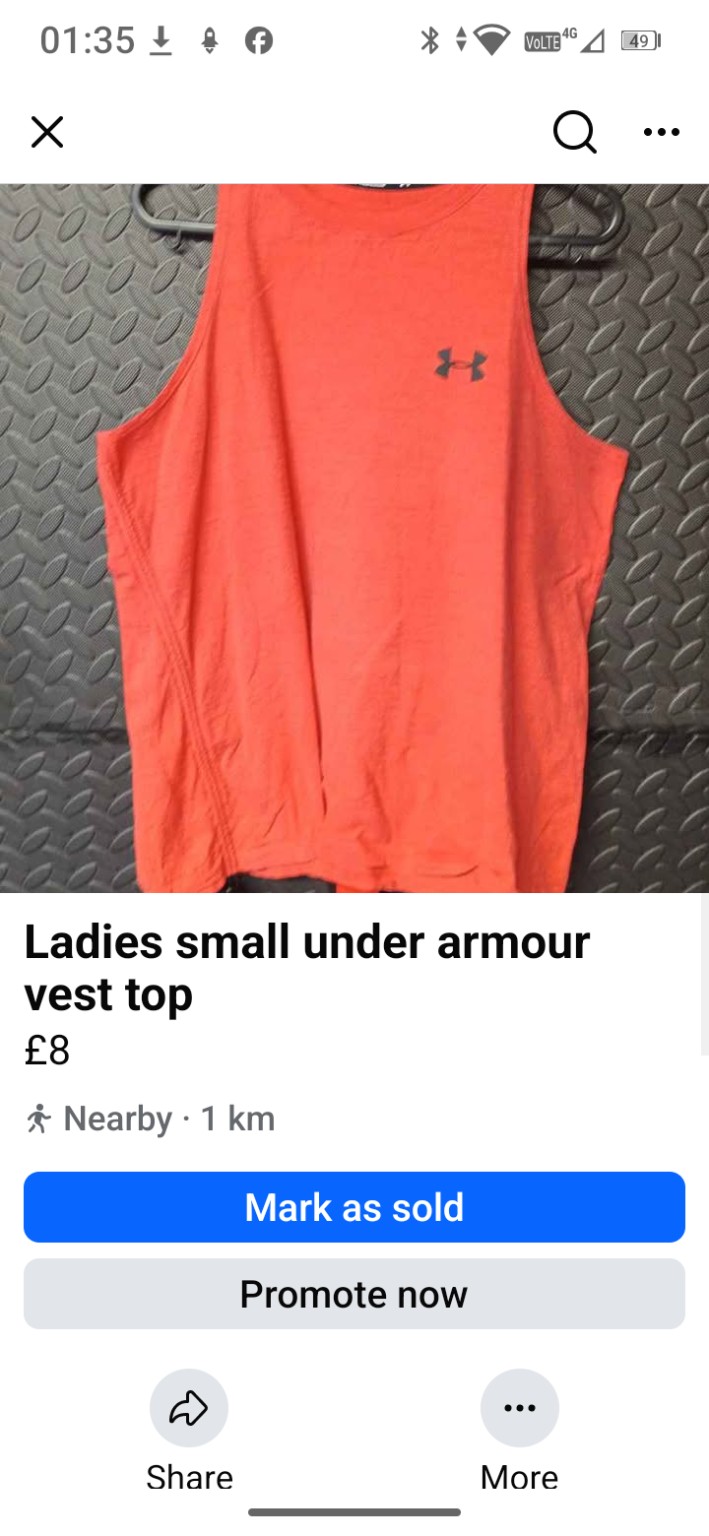 Genuine Under Armour Women’s red sleeveless training top, Small, photo 2
