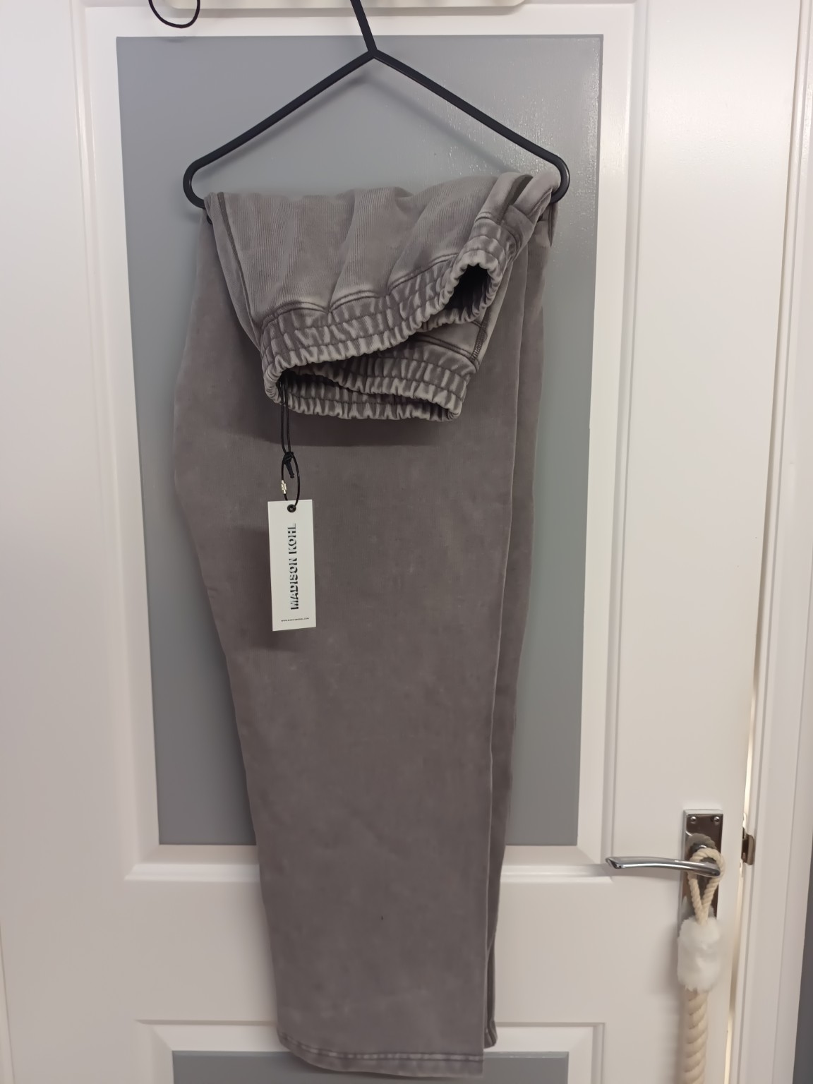 Genuine Madison Kohl Grey-wash Club 2019 two-piece sweatshirt and jogger set, Top XL / bottoms XXL, photo 3